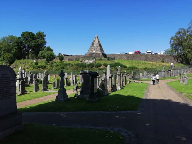 Stirling: Daily Guided Walking Tour with a Local Guide - Key points at a glance