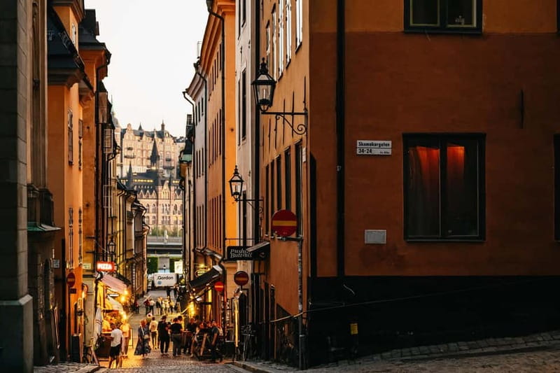 Stockholm: Ghost Walk and Historical Tour - Murders, plagues, and public executions