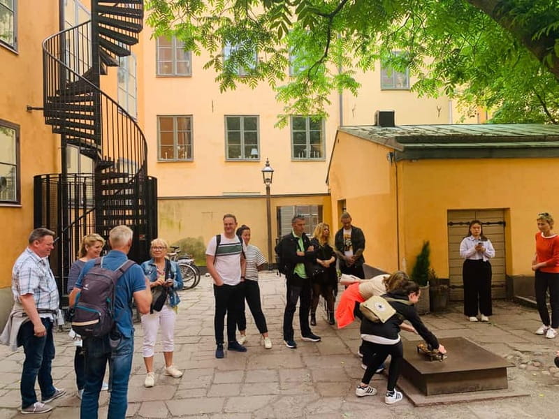 Stockholm: Guided Historic Old Town Walking Tour with Local - Why this walk works for a first look at Gamla Stan