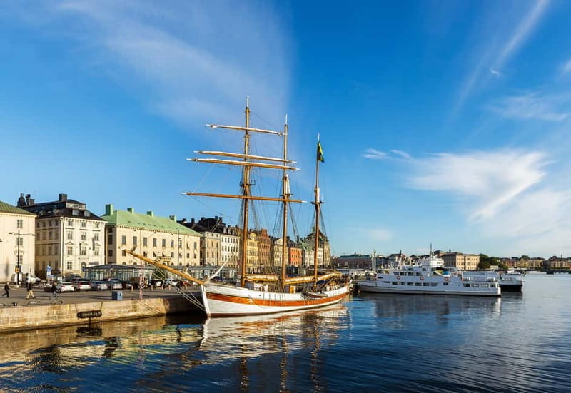 Stockholm: Old Town Walking Tour - The first steps into Stockholm’s oldest center
