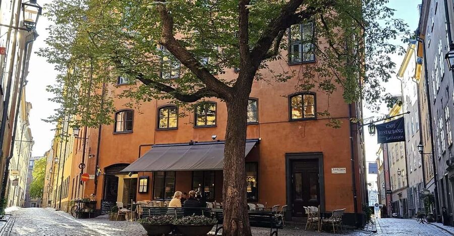 Stockholm: Old Town Walking Tour, stories and secrets - Stortorget, the square at the heart of Gamla Stan
