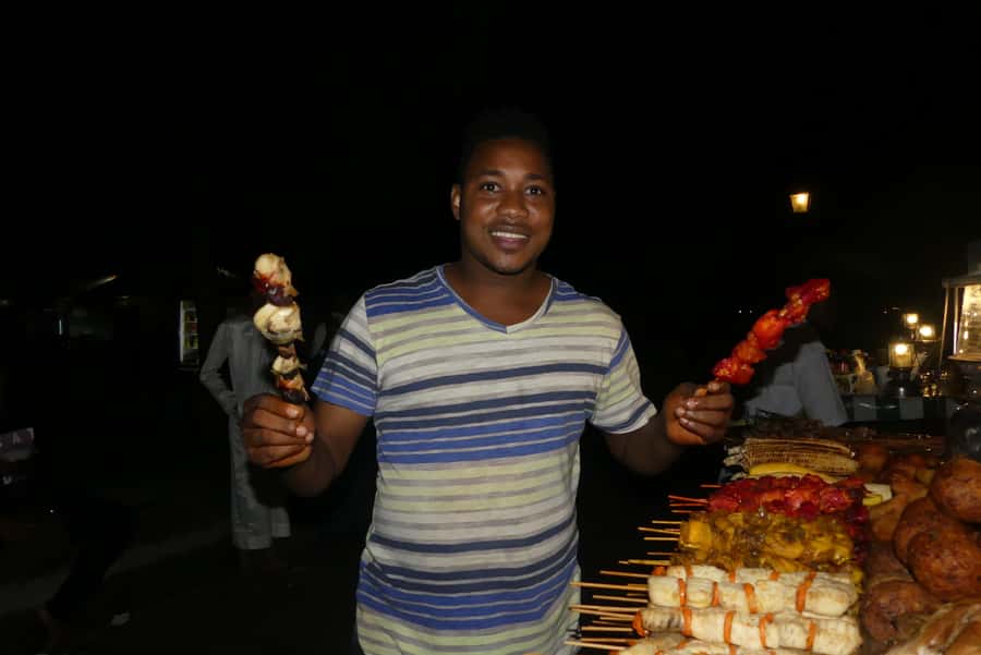 Stonetown: Food Markets and Street Food Walking Tour - How the food tasting feels in practice