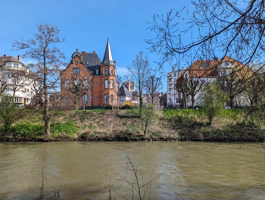 Strasbourg : European District Walking Tour - Why the six-person limit matters