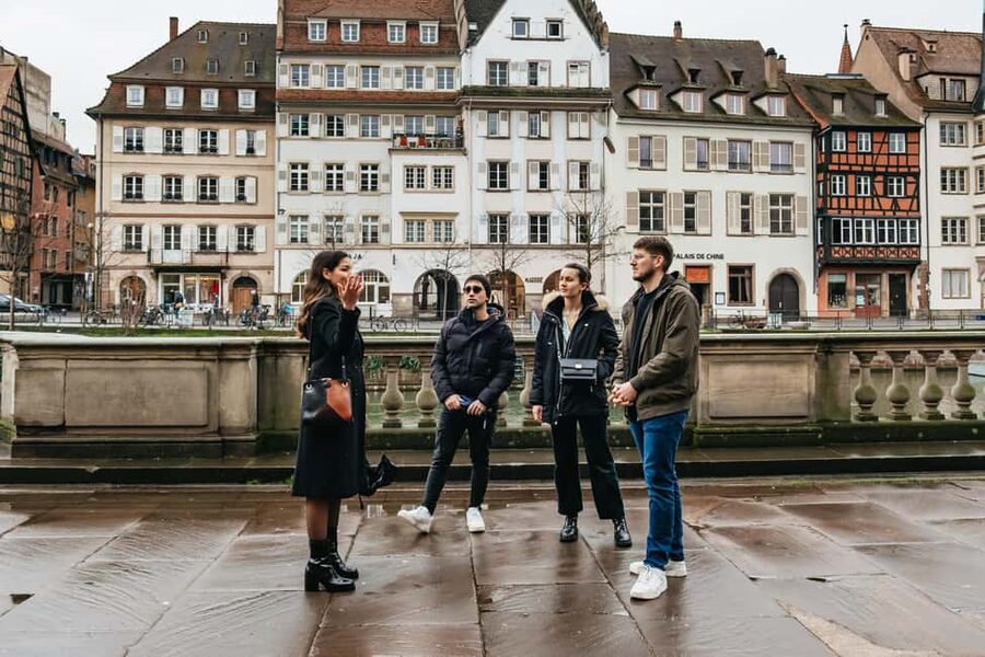 Strasbourg: Traditional Food Walking Tour with Tastings - A full Alsatian meal in three and a half hours