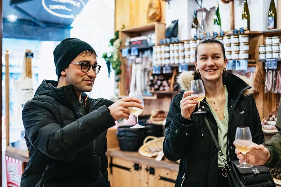 Strasbourg: Traditional Food Walking Tour with Tastings - Choucroute garnie, the meal that fills the table