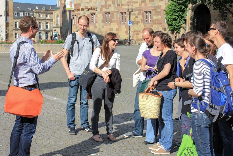 Stuttgart: Old Town Highlights Guided Walking Tour - The palace gardens and Stuttgart’s green side
