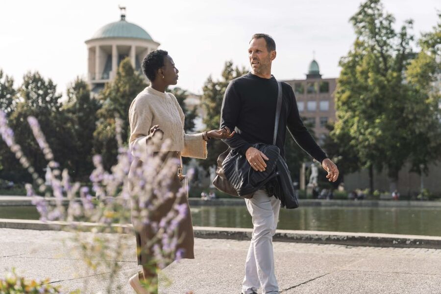 Stuttgart: Private Guided Circular City Walk - The guides and the tone of the walk