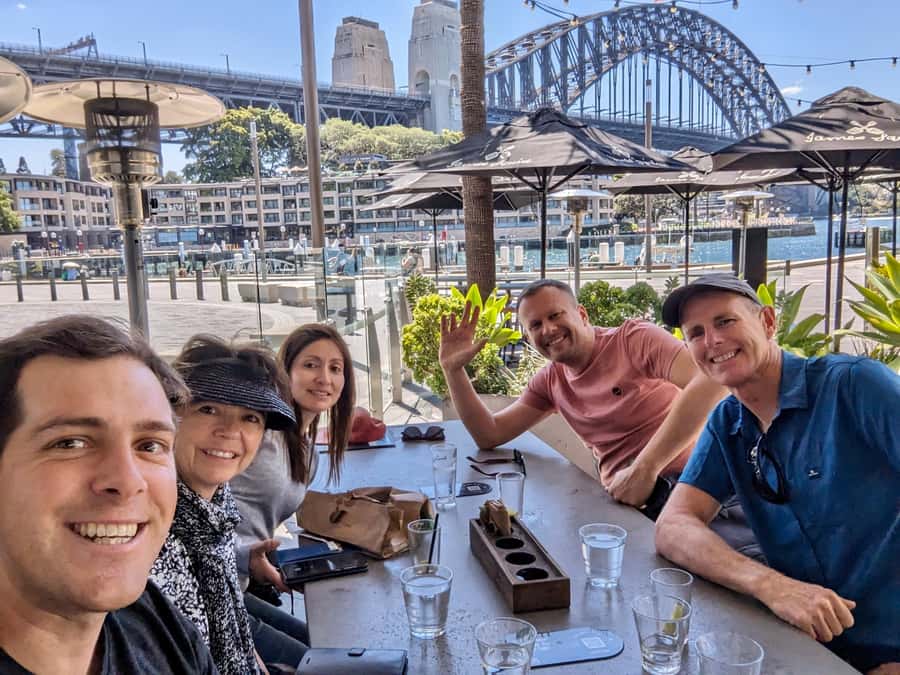 Sydney: City & The Rocks 3.5-Hour Walking Tour with a Drink - The guide can shape the whole experience