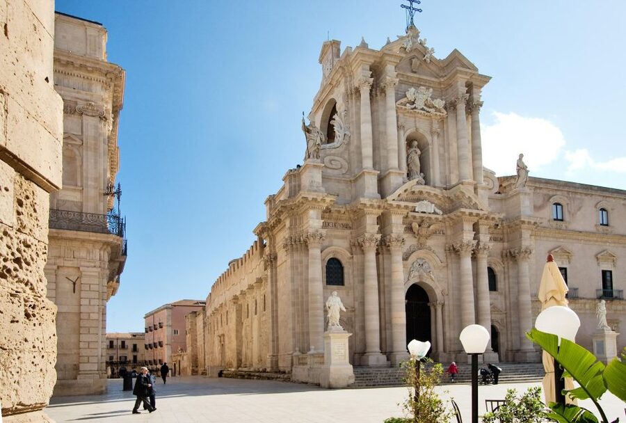Syracuse: Ortigia Classic Walking Tour - Why this two-hour Ortigia walk works well
