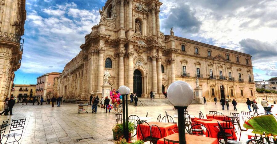 Syracuse: Ortigia Private Walking Tour - Meeting at the Temple of Apollo