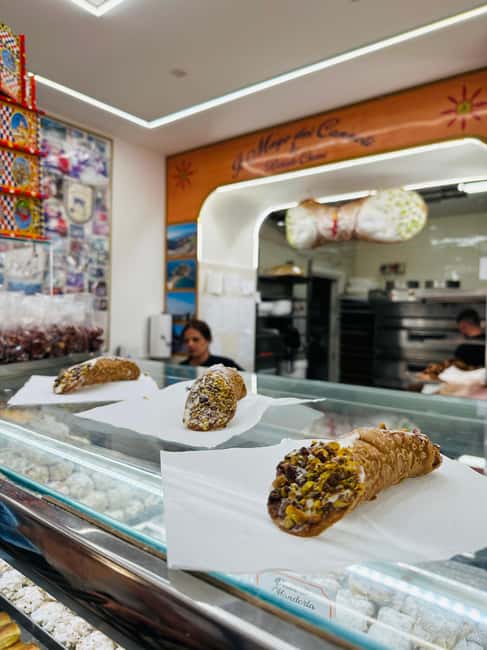 Syracuse: Street Food Walking Tour in Ortigia with Tastings - Who should book this Ortigia food tour?