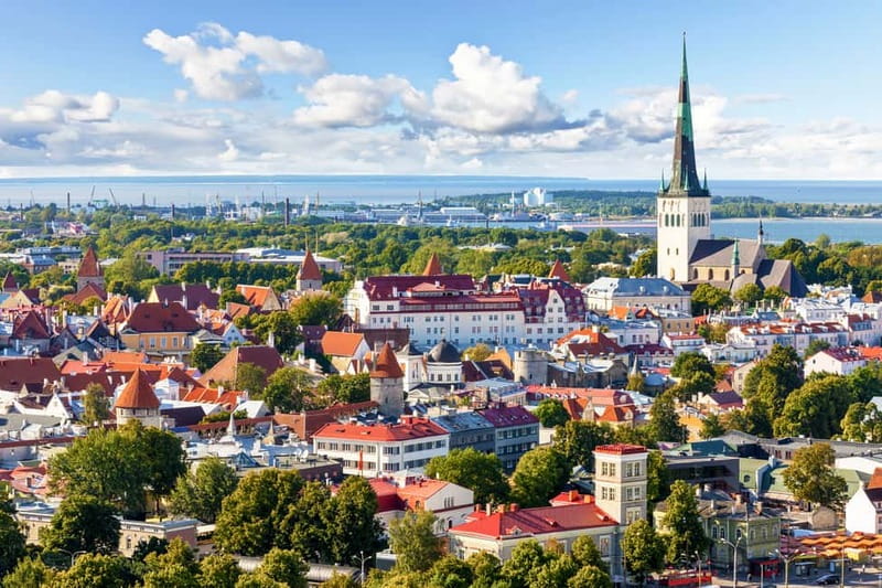 Tallinn: 1.5-Hour Old Town Walking Tour - St. Catherine’s Passage and working craftspeople