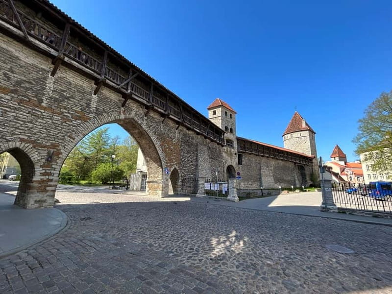Tallinn: Medieval Walking Tour - How the two-hour format feels
