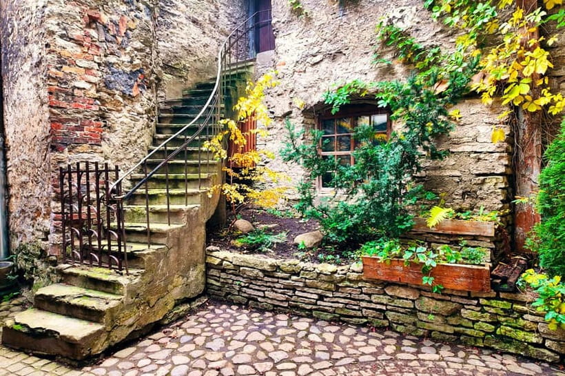 Tallinn Old Town: Stories and Views 2‑Hour Walking Tour - Returning through the Old Town and Town Hall Pharmacy