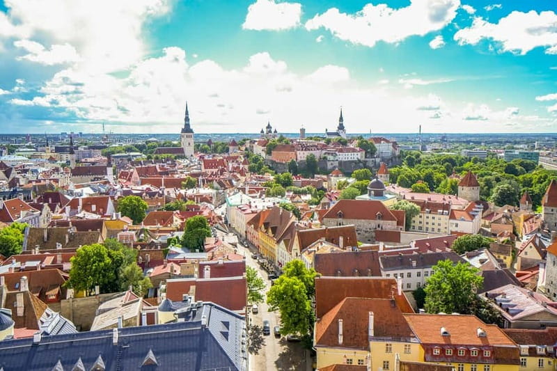 Tallinn: Private Walking Tour with a Local - The strongest feature: guides who adjust to your interests