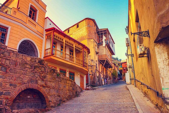 Tbilisi:Evening Walking & Talking Tour with Wine & Boat Ride - The river boat ride after sunset