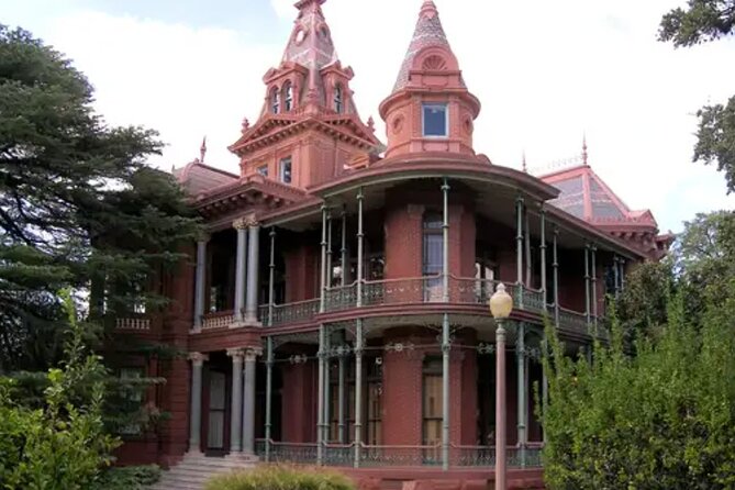 The Ghosts of Austin Walking Tour - The Texas Capitol’s Political Ghost Stories