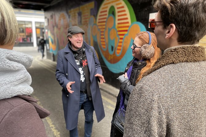 The Great British Rock and Roll Walking Tour - Central London: 40 minutes connecting the famous names
