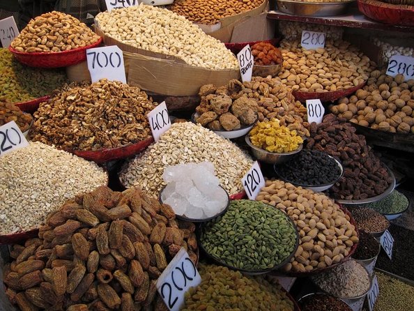 The Great Indian Food Tour: Old Delhi Food and Heritage Walk - Meeting at Rajiv Chowk
