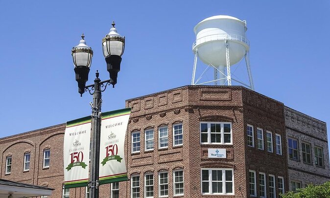 The Walking Dead: Private Film Locations Tour of Senoia - Woodbury Shoppe and the Governor’s town