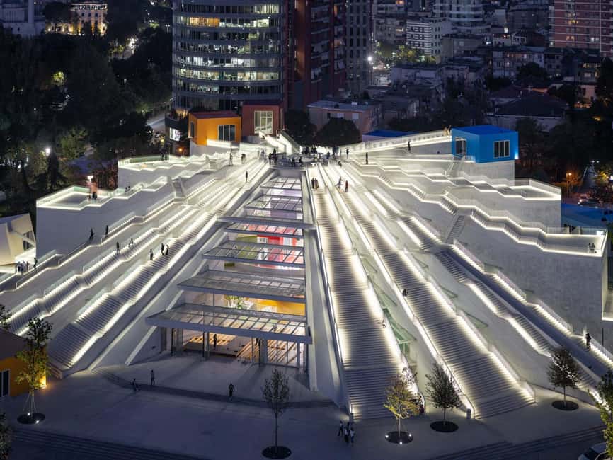 Tirana Center: Magic Walking Tour French/Italian/English Etc - Key points before you book