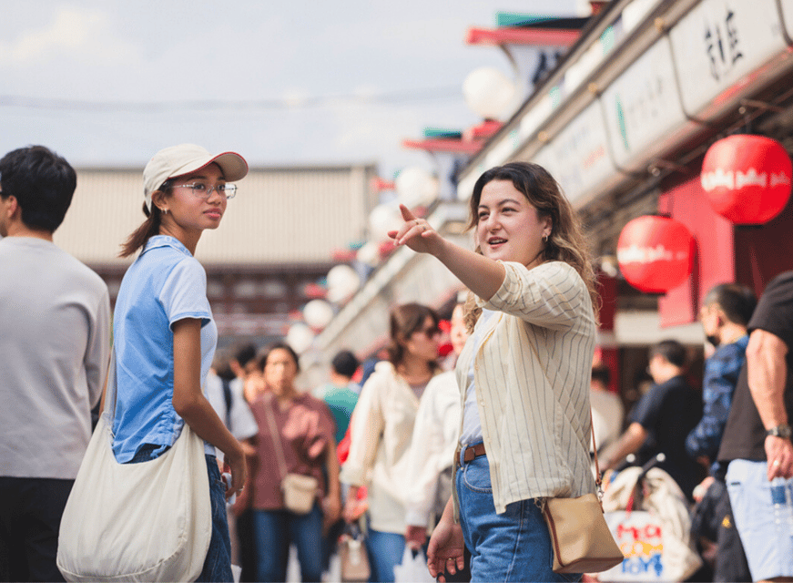 Tokyo: Asakusa Temple & Shrine Walking Tour with Local Guide - Kaminarimon Gate and its 700-kilogram lantern