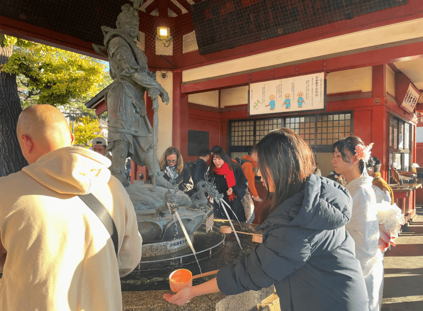 Tokyo: Asakusa Temple & Shrine Walking Tour with Local Guide - Guides, family pacing, and personal help