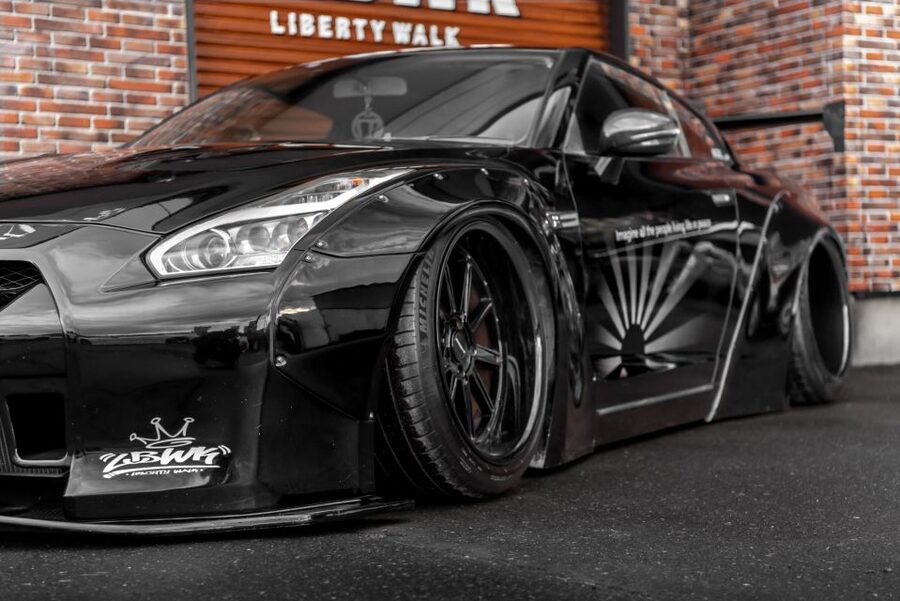 Tokyo Drift: GT-R Car Club R35 Liberty Walk Daikoku meeting - The C1 Wangan route and Tokyo’s night views