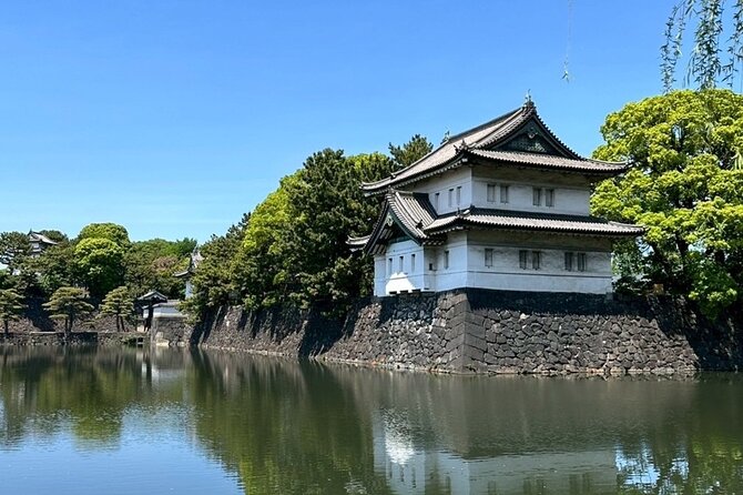Tokyo: Imperial Palace and Shogun Historical Walking Tour - Starting at Wadakura Fountain Park