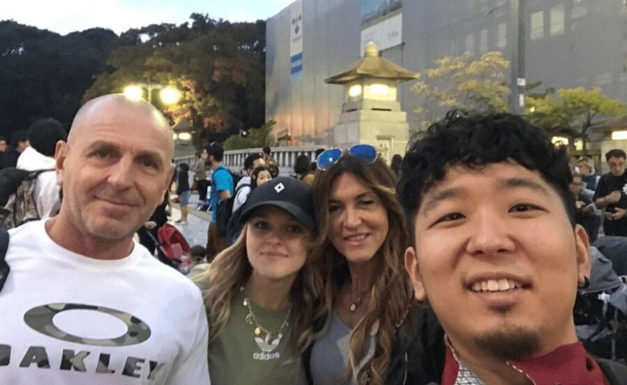 Tokyo: Private Custom Walking Tour with Local Guide - Public transport is part of the lesson