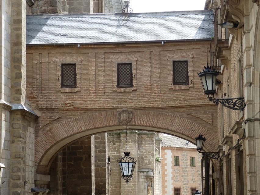 Toledo: Guided Walking Tour with Cathedral Ticket and Tour - Why Toledo’s Cathedral Deserves the Afternoon