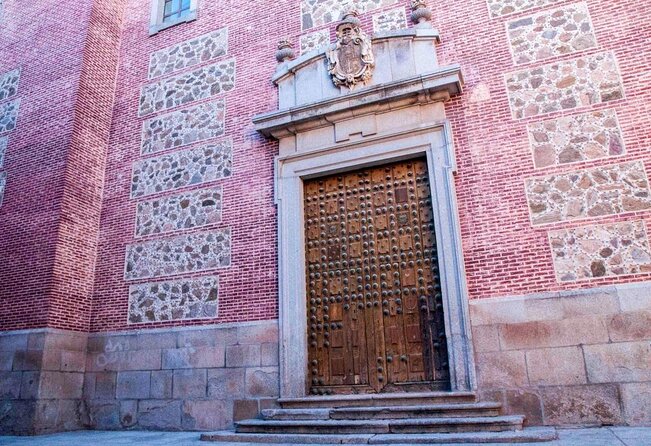 Toledo Tour & Vineyard Walk with Wine Tasting from Madrid - From Toledo to the vineyard near Bargas