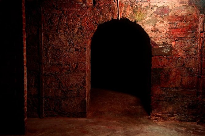 Underground Vaults Walking Tour in Edinburgh Old Town - Who will enjoy this most?