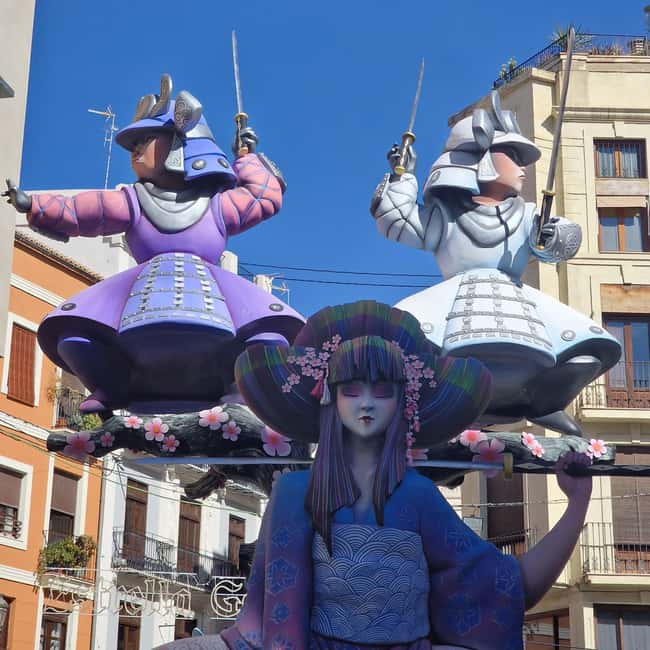 Valencia: Fallas Festival Walking Tour with Entry Ticket - A Three-Hour Pace With Crowds in the Mix