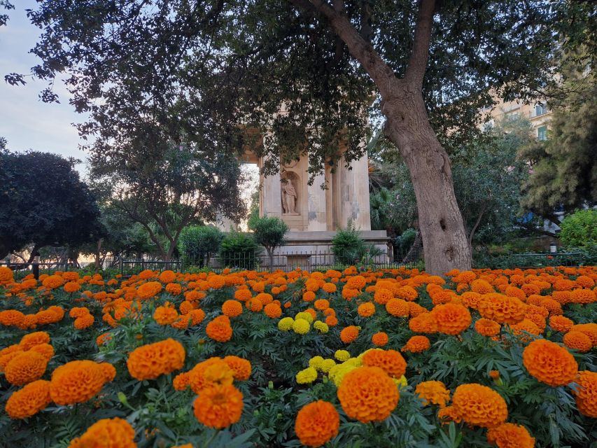Valletta: City Walking Tour in a Small Group - Republic Square and the city’s public face