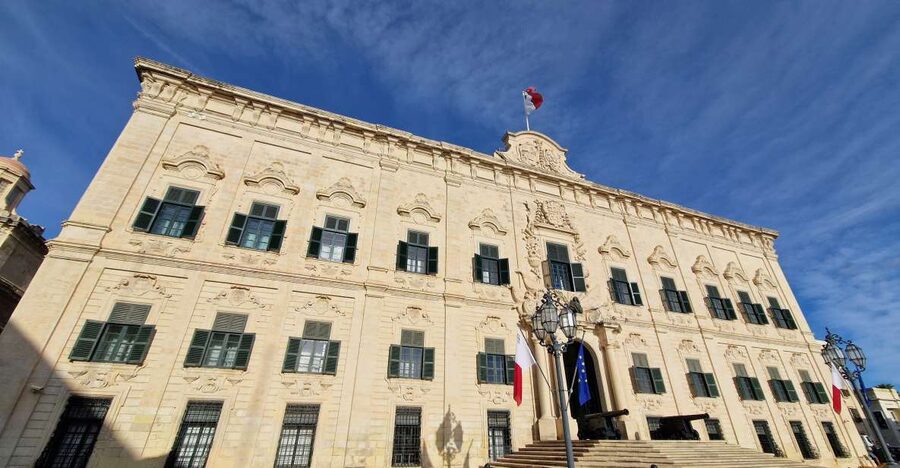 Valletta: City Walking Tour in a Small Group - Walking Republic Street and the Knights’ palaces