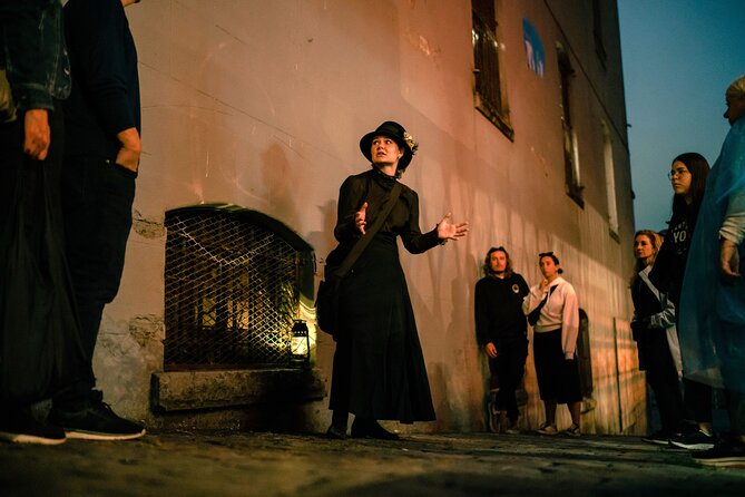 Vancouver Lost Souls of Gastown Walking Tour - Practical advice for a smoother evening
