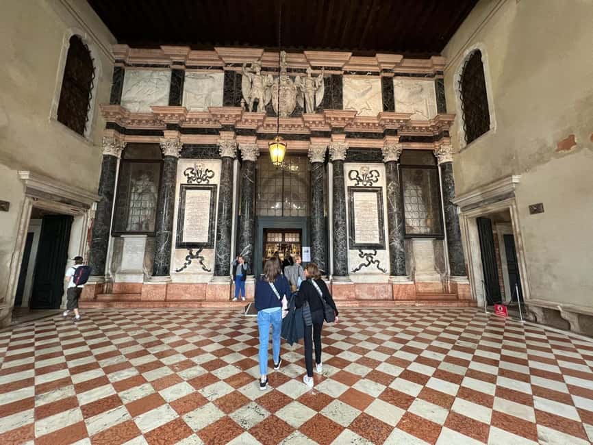 Venice: Private Walking Tour with a Local - A flexible route through famous and quieter Venice