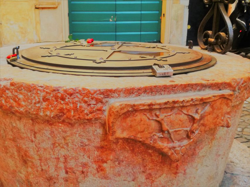 Verona: History and Hidden Gems Guided Walking Tour - The Scaliger tombs and Romeo’s house