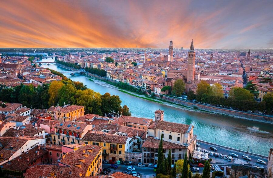 Verona: Romeo and Juliet Guided Walking Tour - Is $70 good value for 90 minutes?