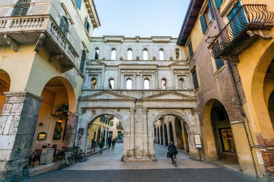 Verona: Small Group Guided Walking Tour with Arena Tickets - Pace, group size, and guide quality