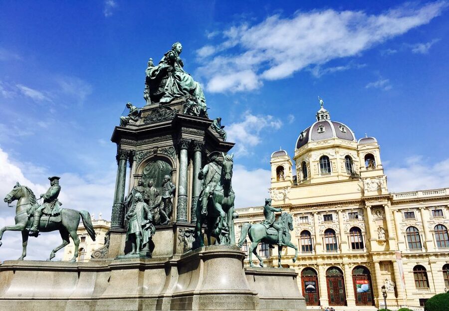 Vienna: City Center Guided Walking Tour - Heroes Square and Hofburg Palace tell the Habsburg story