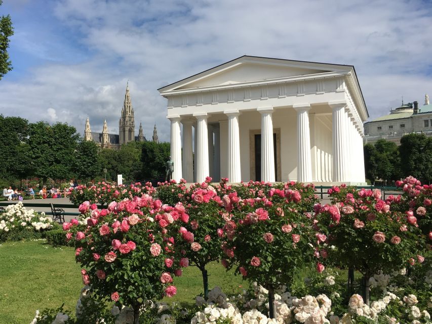 Vienna: City Center Guided Walking Tour - Beethoven’s Eroica brings music into the street