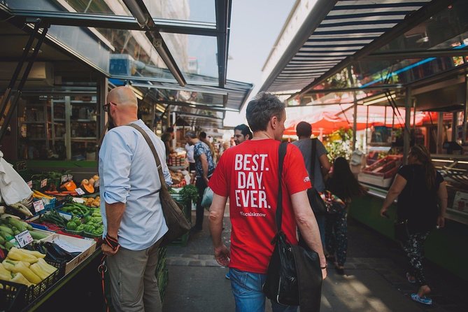 Vienna for Food Lovers: Cafés, Markets & Austrian Cuisine - What the guides add to the day