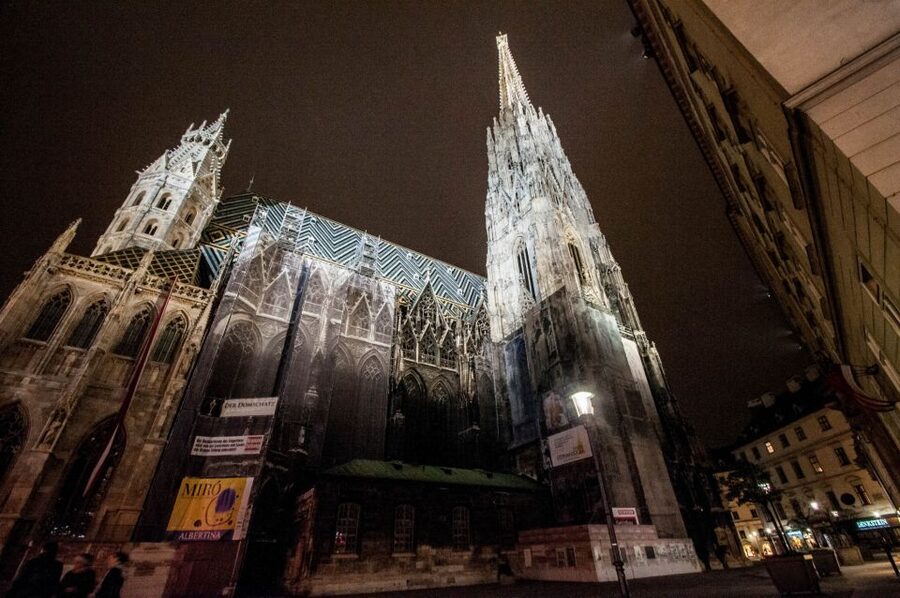 Vienna: Ghosts and Legends Guided Nighttime Walking Tour - Why Vienna’s old center works after dark