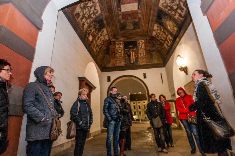 Vienna: Ghosts and Legends Guided Nighttime Walking Tour - Passing the Augustinian Church and imperial Vienna