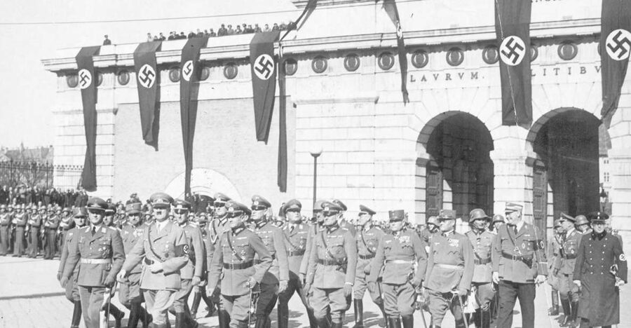 Vienna: World War II Historical Walking Tour - Hitler’s early Vienna years and the road to annexation