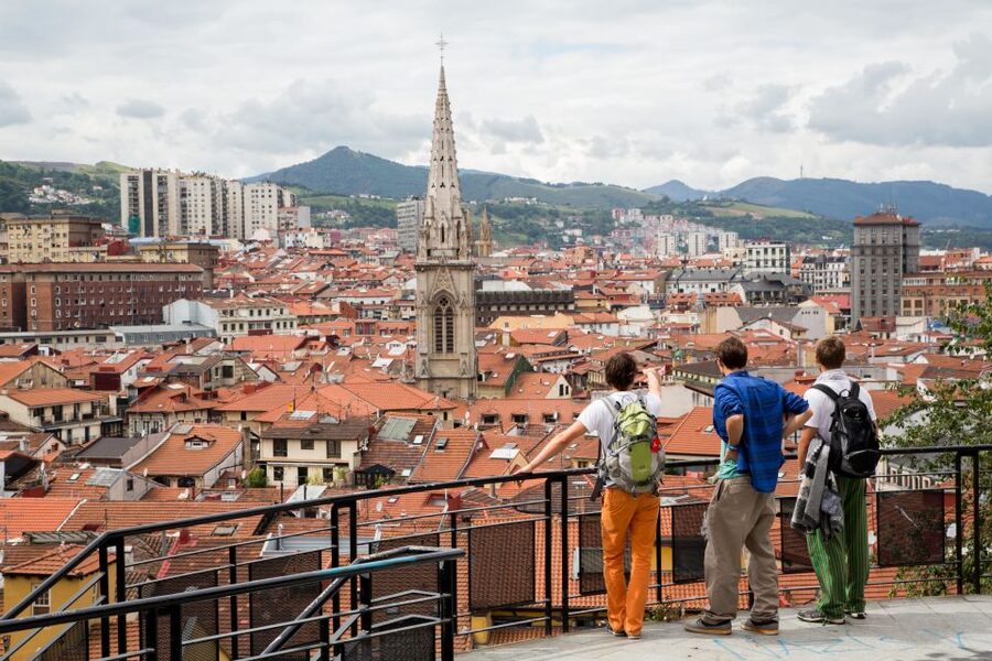 Walking Tour in Bilbao - Bilbao in two hours, from medieval lanes to modern design