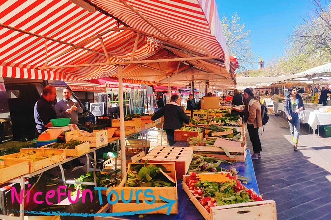 ★ Walking Tour of Old Nice and Castle Hill - From the Fontaine du Soleil to Cours Saleya