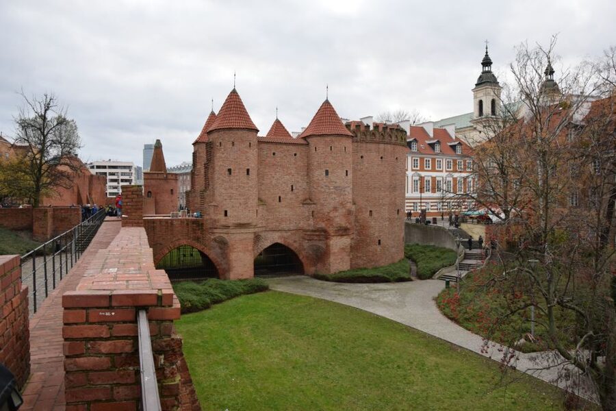 Warsaw: Old Town Guided Walking Tour - Why this short walk matters in Warsaw